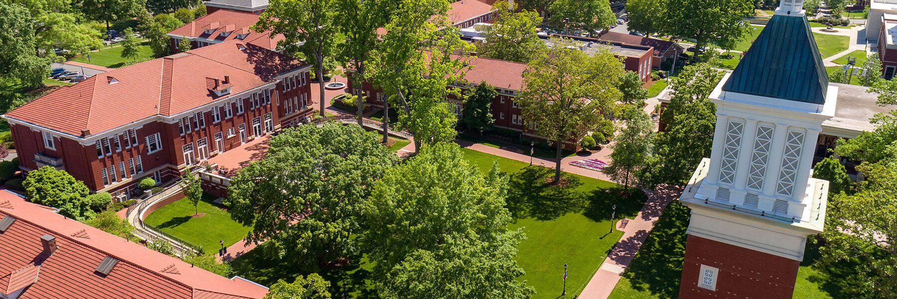 Queens University of Charlotte, Advancement